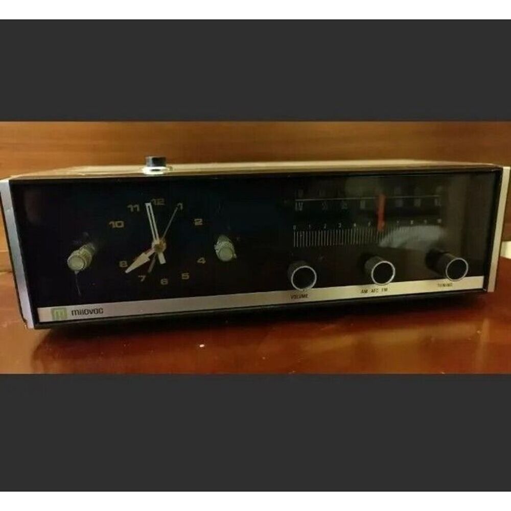 Vintage Collectible Milovac Alarm Clock and FM-AM Radio. Made in Japan.